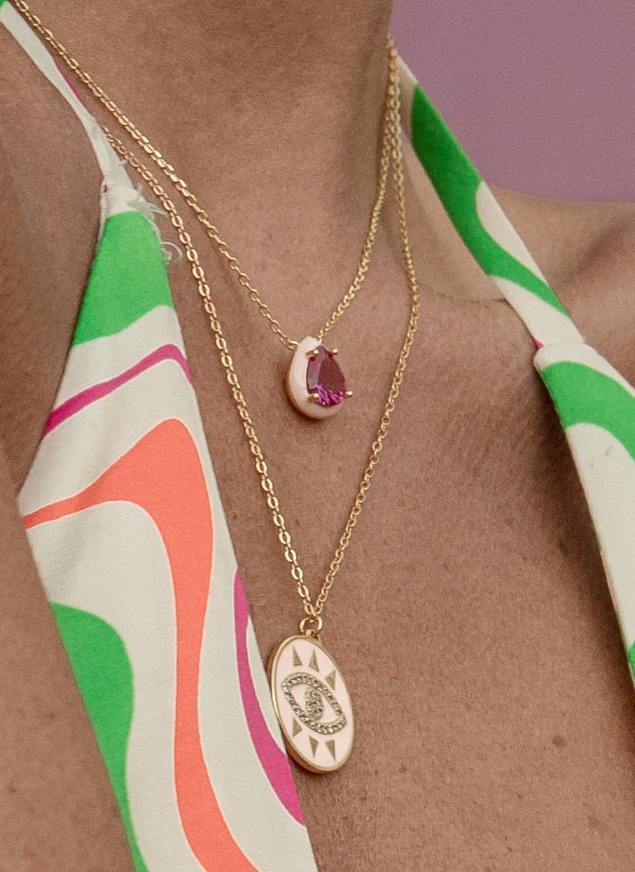 Collares con piedras diseño de gota con esmalte rosa