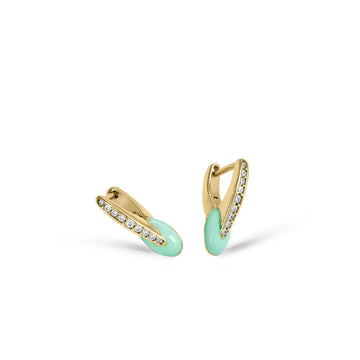 Pendientes originales diseño de ''v'' combinado con esmalte