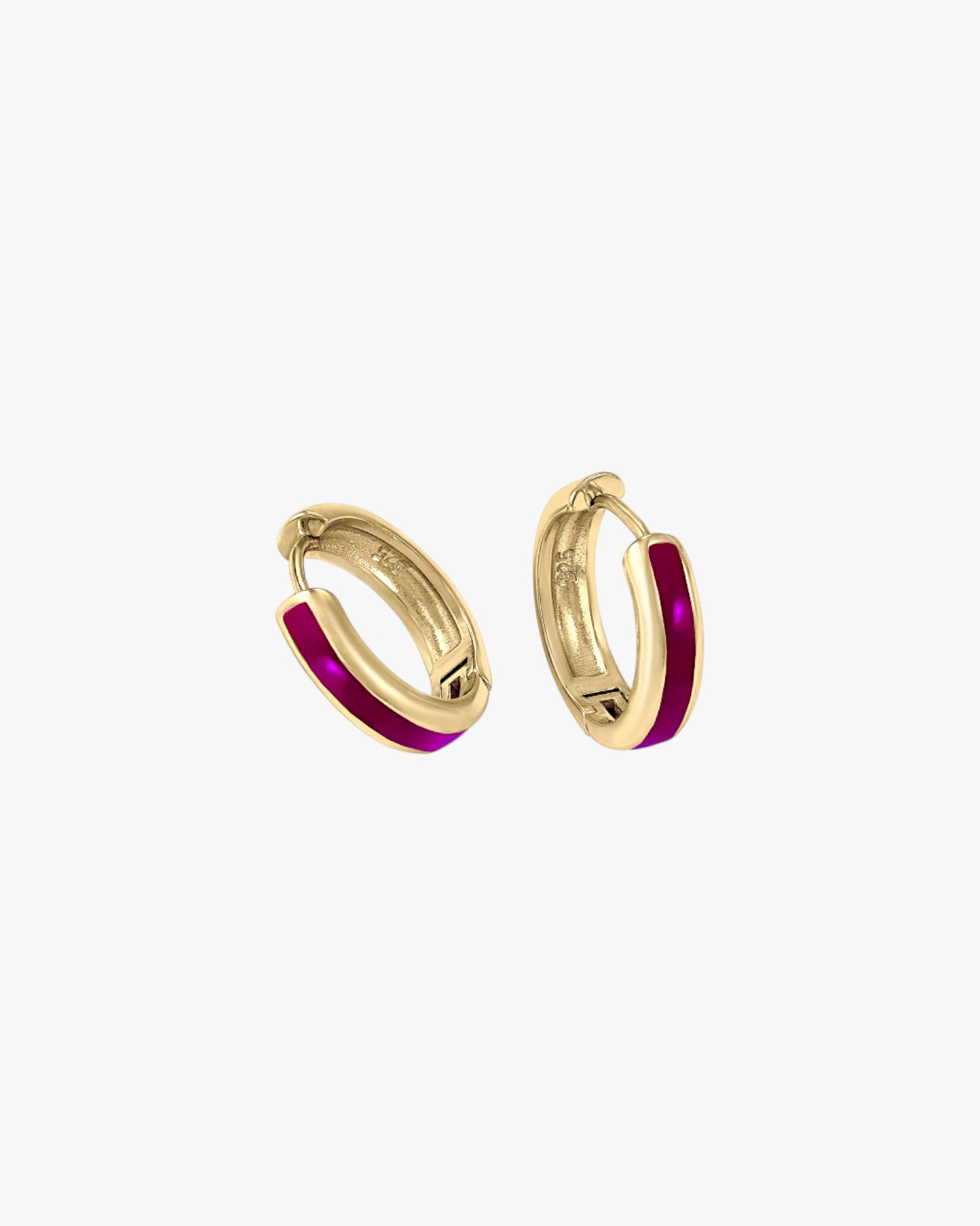Pendientes aros pequeños diseño esmalte fucsia bañados en oro