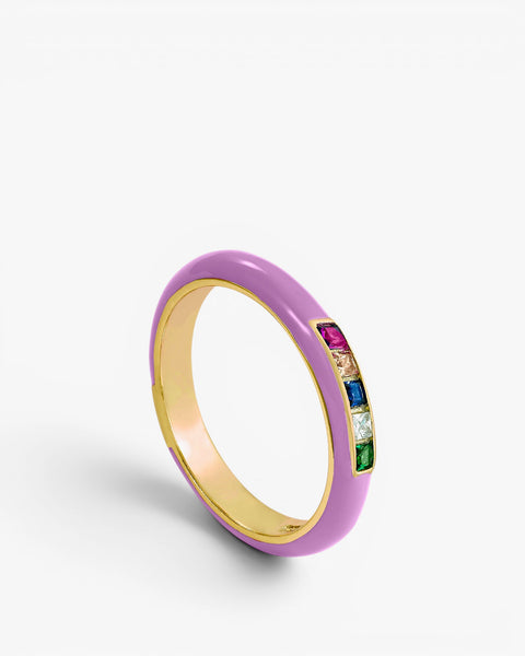 Bague en émail violet ornée d'un motif en quartz adamantine multicolore
