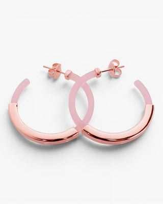 Pendientes aro diseño resina tono rosa y banda de plata lisa central
