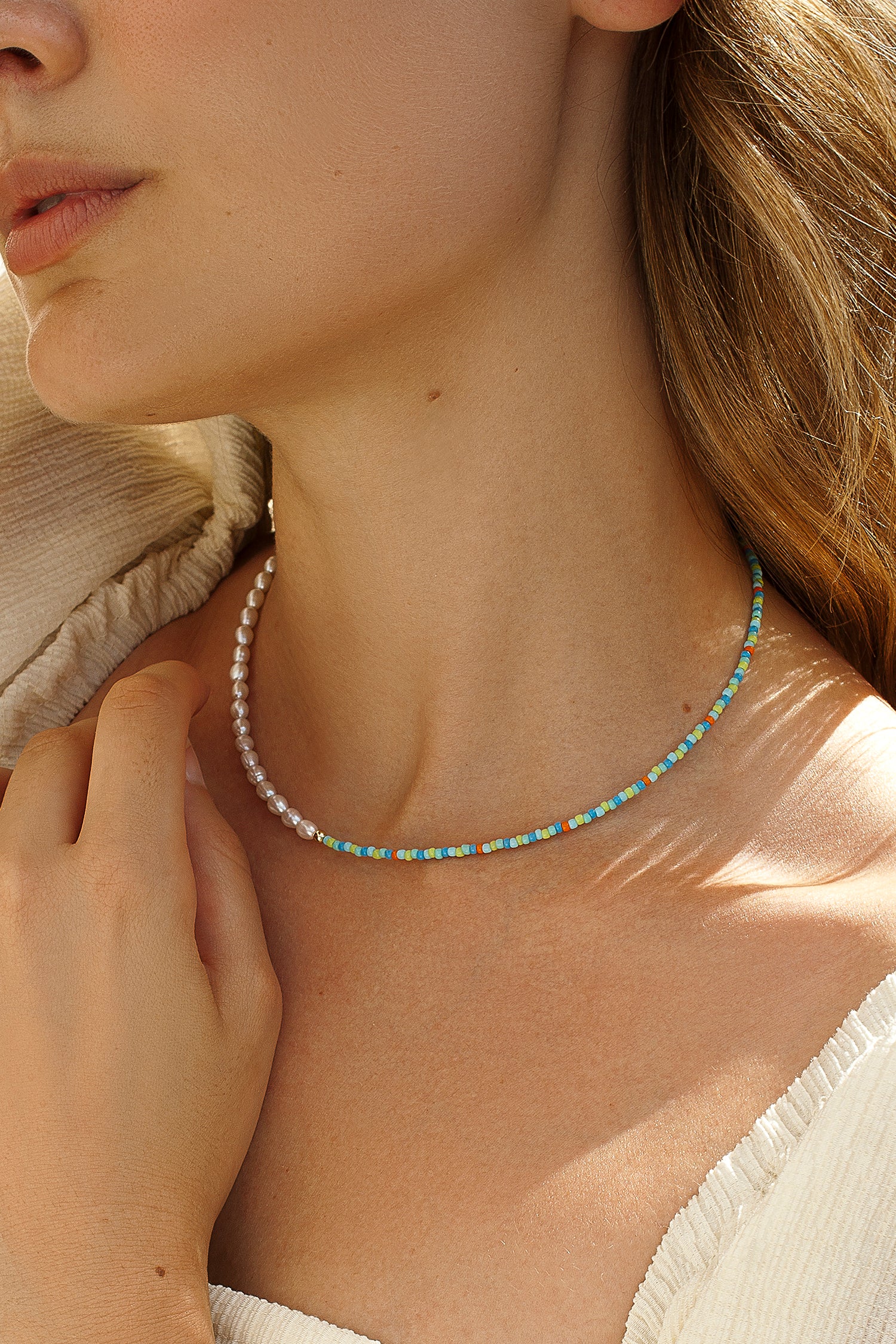 Collares cortos diseño dividido de perlas y bolas