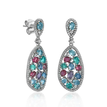 Pendientes de piedras de colores tonos verdes estilo curvilíneo