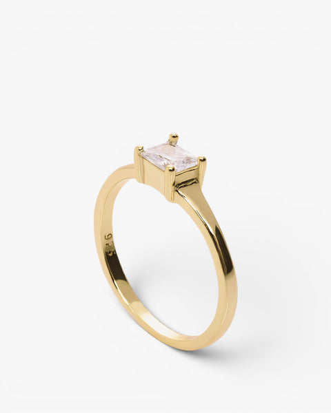 Anillos finos de plata cuarzo adamantino central bañado en oro
