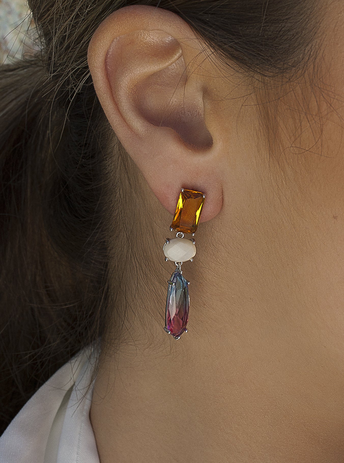 Earrings with colored stones design gradient tones