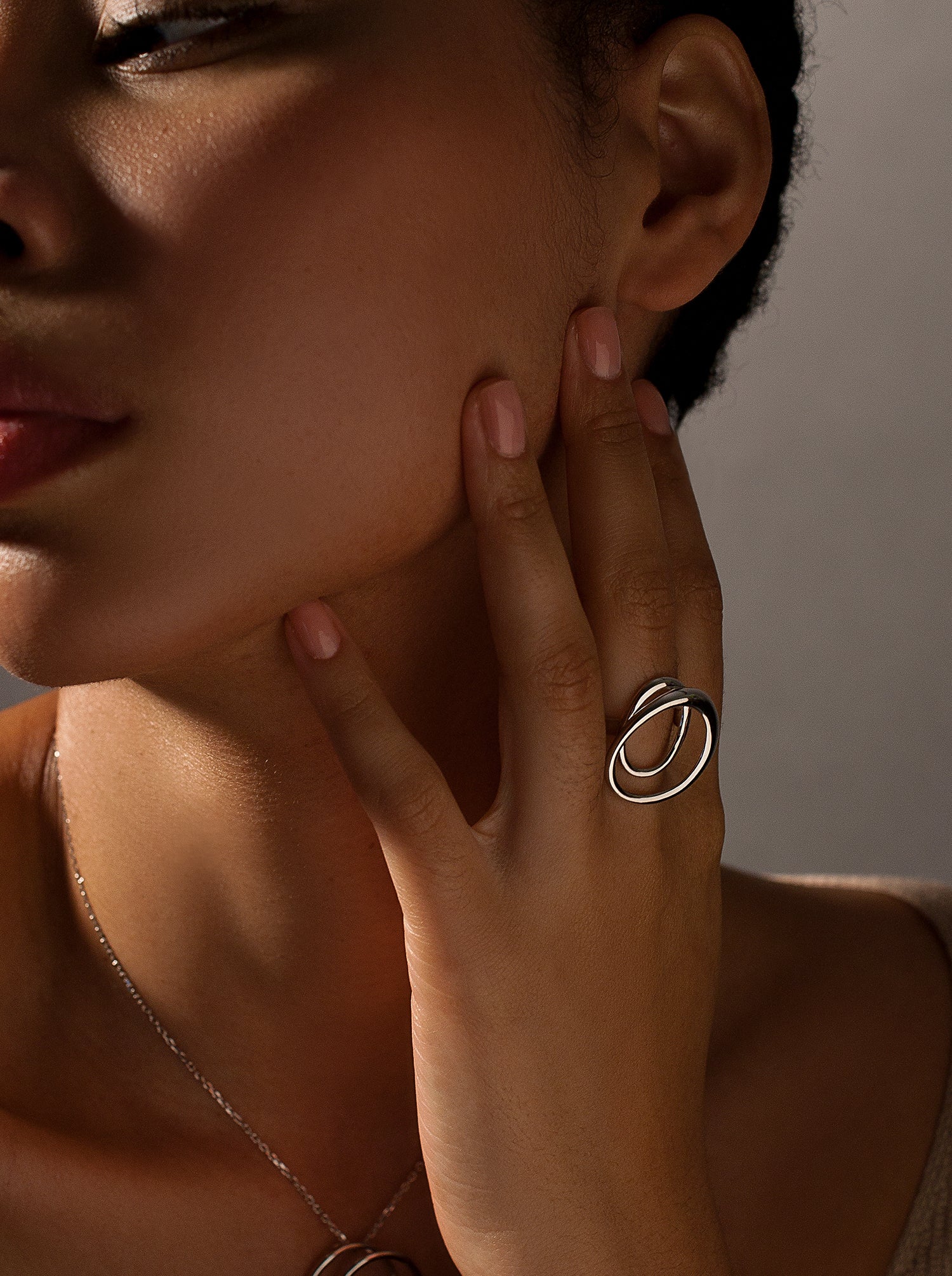 Big rings with spiral design in plain silver