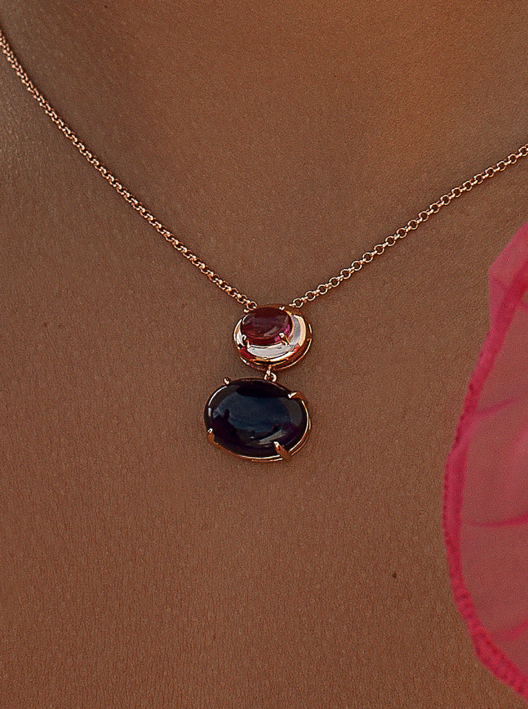 Colliers avec pendentifs en argent ornés de double azurite et de zirconiums cubiques fuchsia