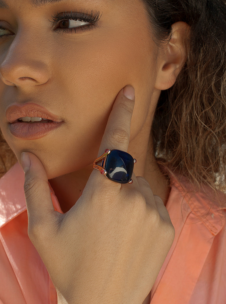 Anillos con piedras diseño cabouchón tono azul