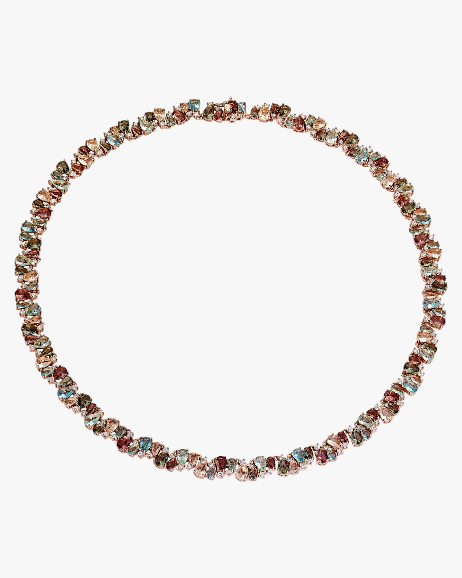 Collares con piedras de colores en tonos cálidos