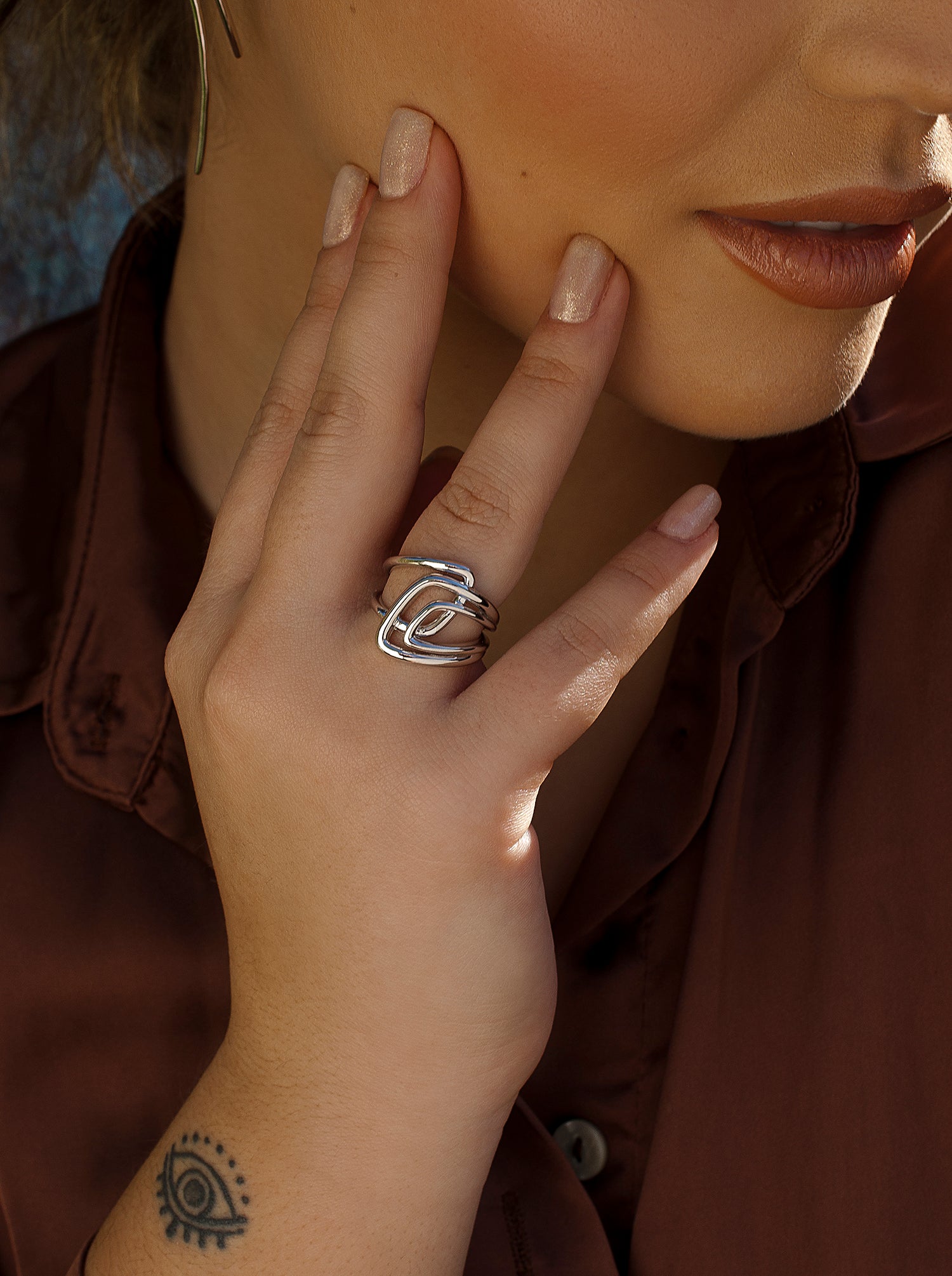 Anillos grandes diseño irregular en plata