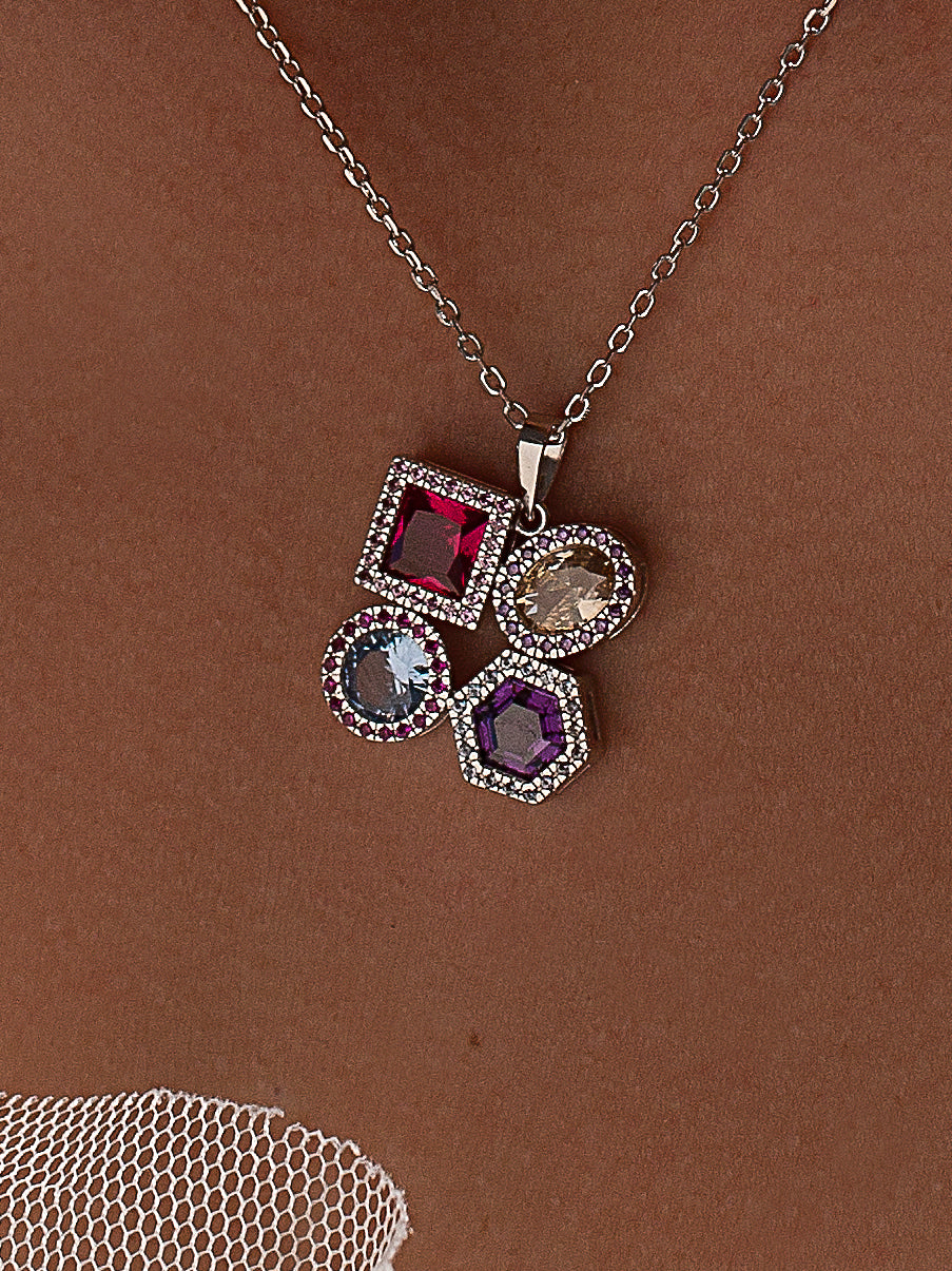 Collares con piedras antracita  charoita y circonitas