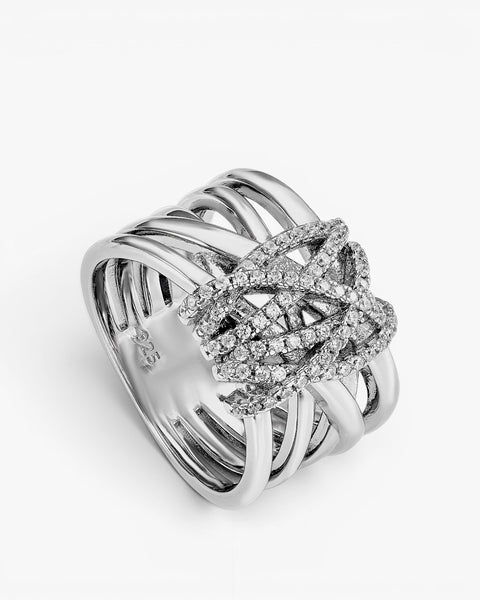 Zirconia rings with a central knot motif design