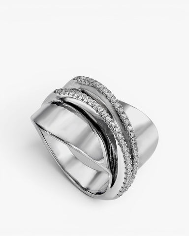 Anillos anchos formados por cuatro carriles y circonitas