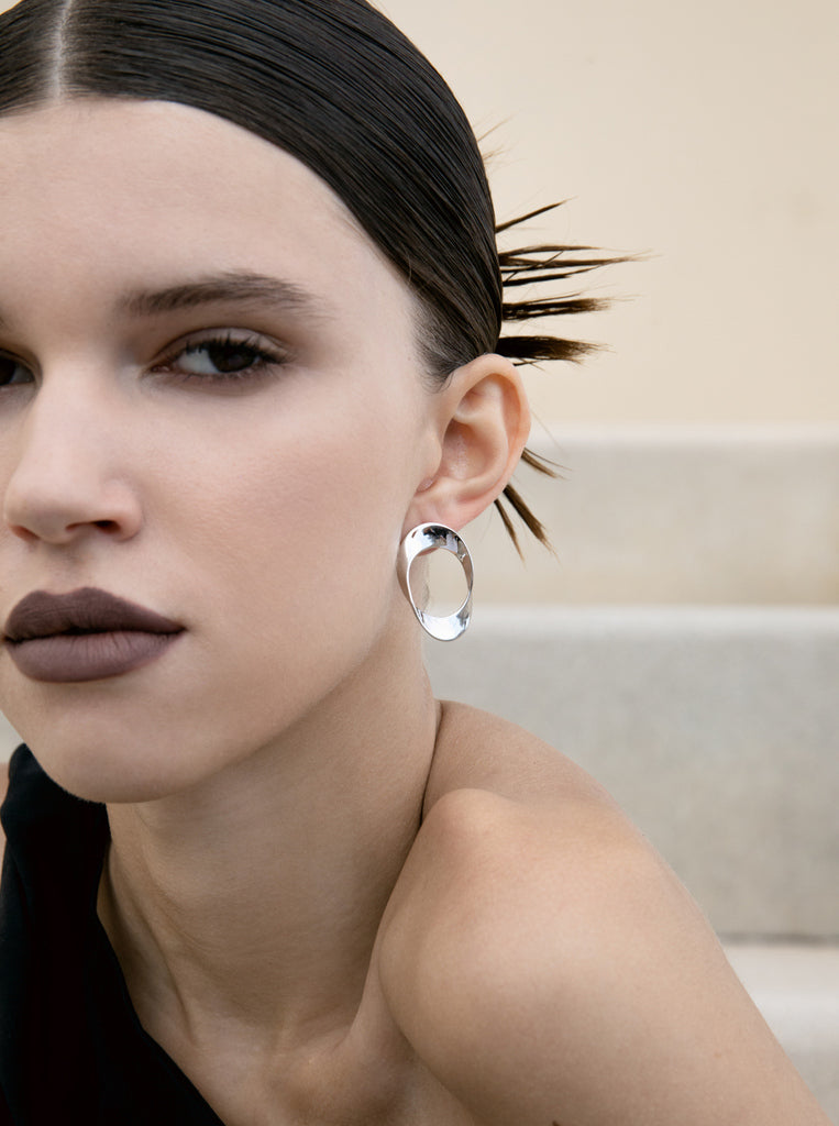 Pendientes aro de plata diseño ovalado irregular