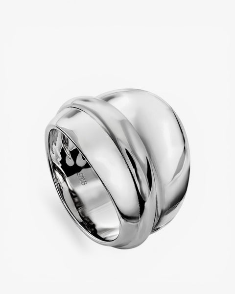 Anillos anchos diseño carriles en plata lisa