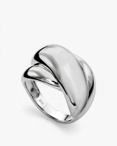 Anillos anchos diseño carriles envolventes y plata lisa