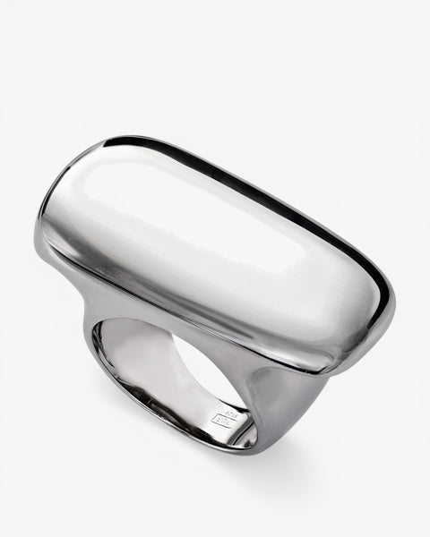 Wide rings, plain and irregular silver design