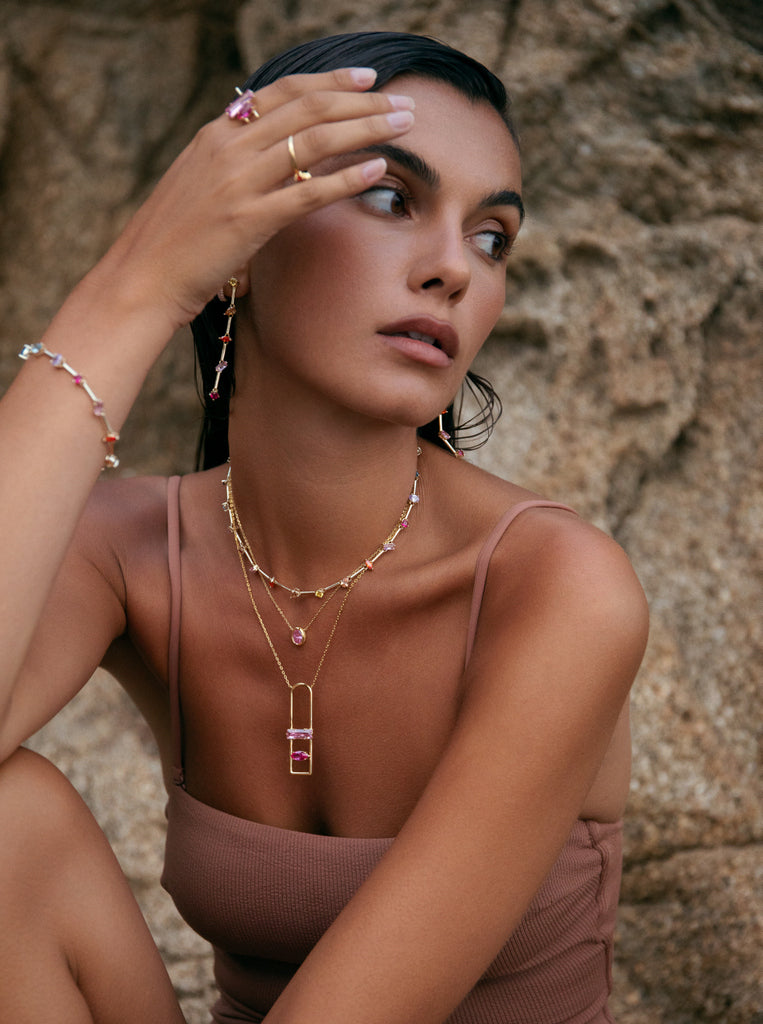 Collares con piedras talla oval tono rosa y circonitas