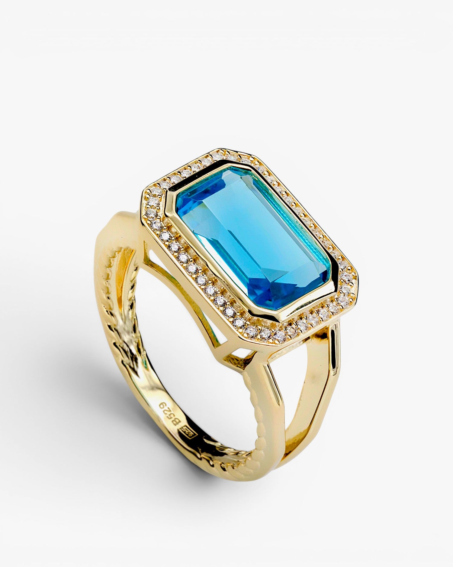 Anillos con piedras con gema talla esmeralda tono aguamarina