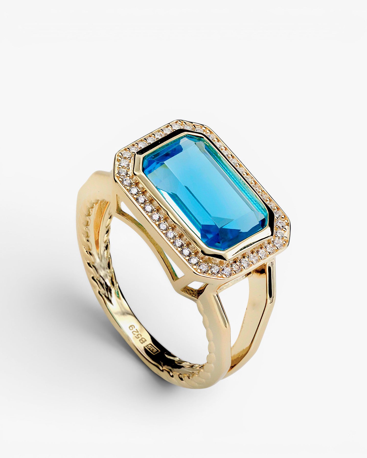 Anillos con piedras con gema talla esmeralda tono aguamarina