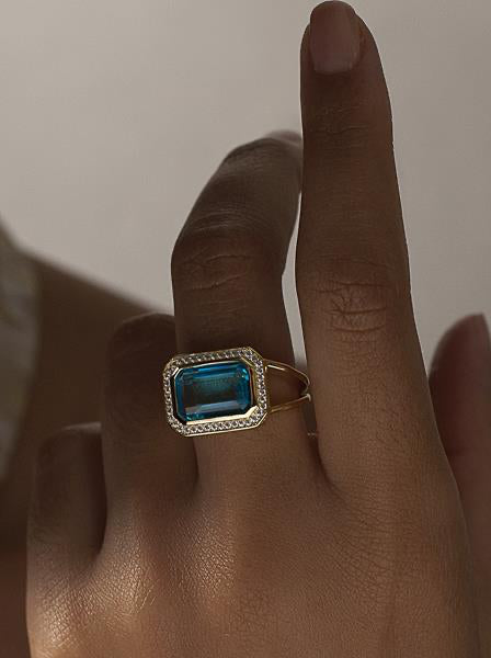 Anillos con piedras con gema talla esmeralda tono aguamarina