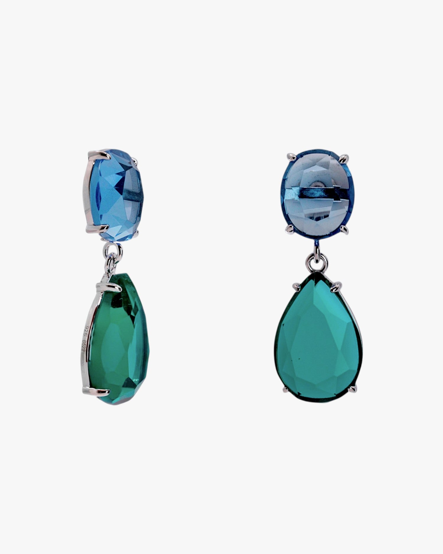 Pendientes de piedras de colores diseño lágrima tono aguamarina