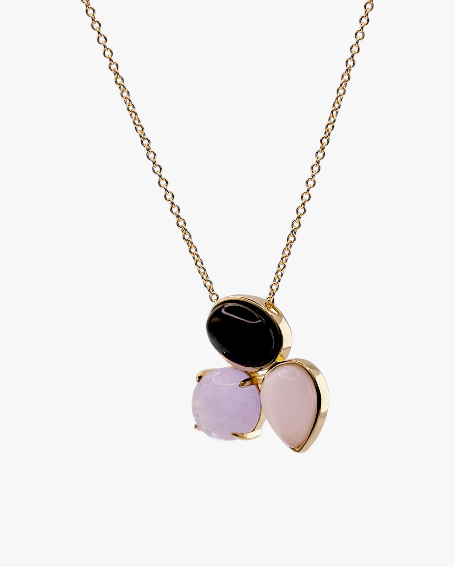 Collares con piedras naturales en tonos morados