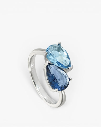Bagues à deux pierres précieuses de couleur bleue