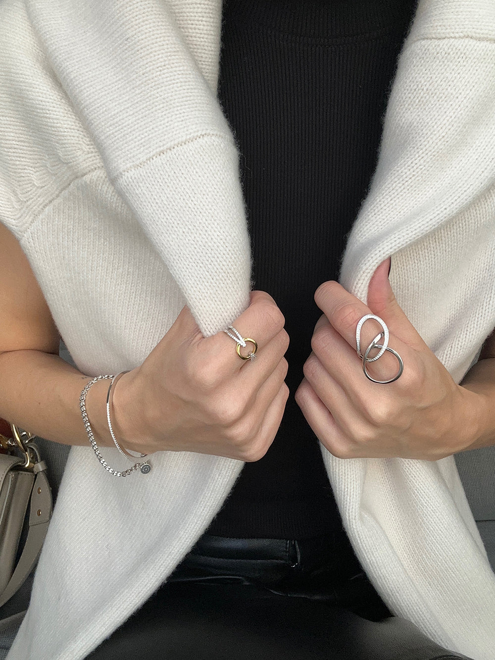 Anillos de plata diseño con dos lágrimas entrelazadas