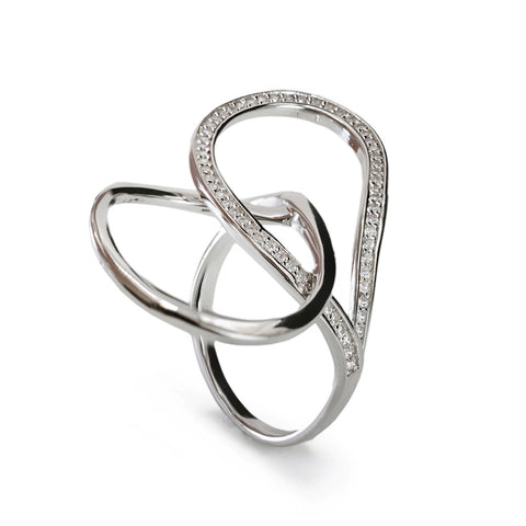 Design rings with two intertwined teardrops