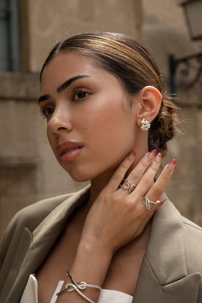 Anillos circonitas de plata múltiples raíles cruzados