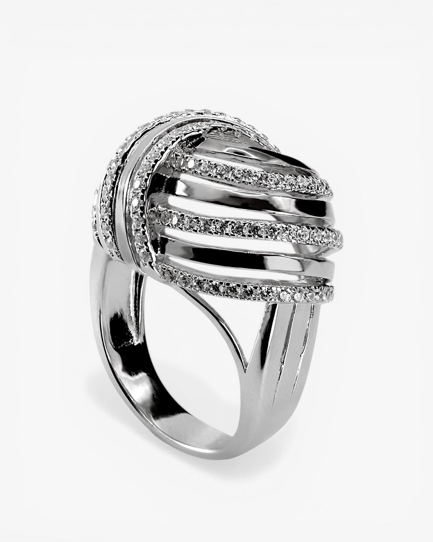 Anillos anchos diseño raíles cruzados con circonitas