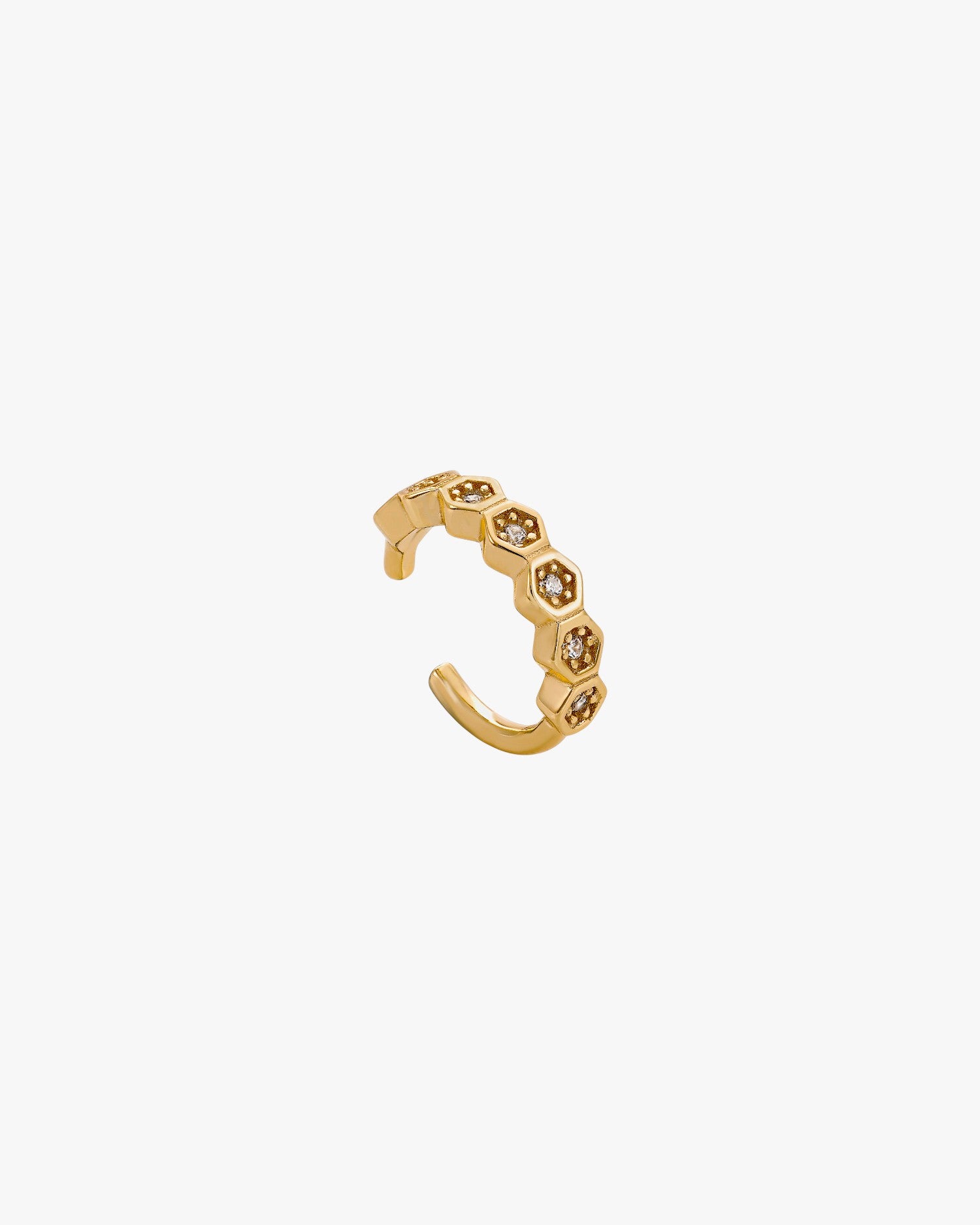 Ear cuff de plata bañada en oro diseño hexagonal