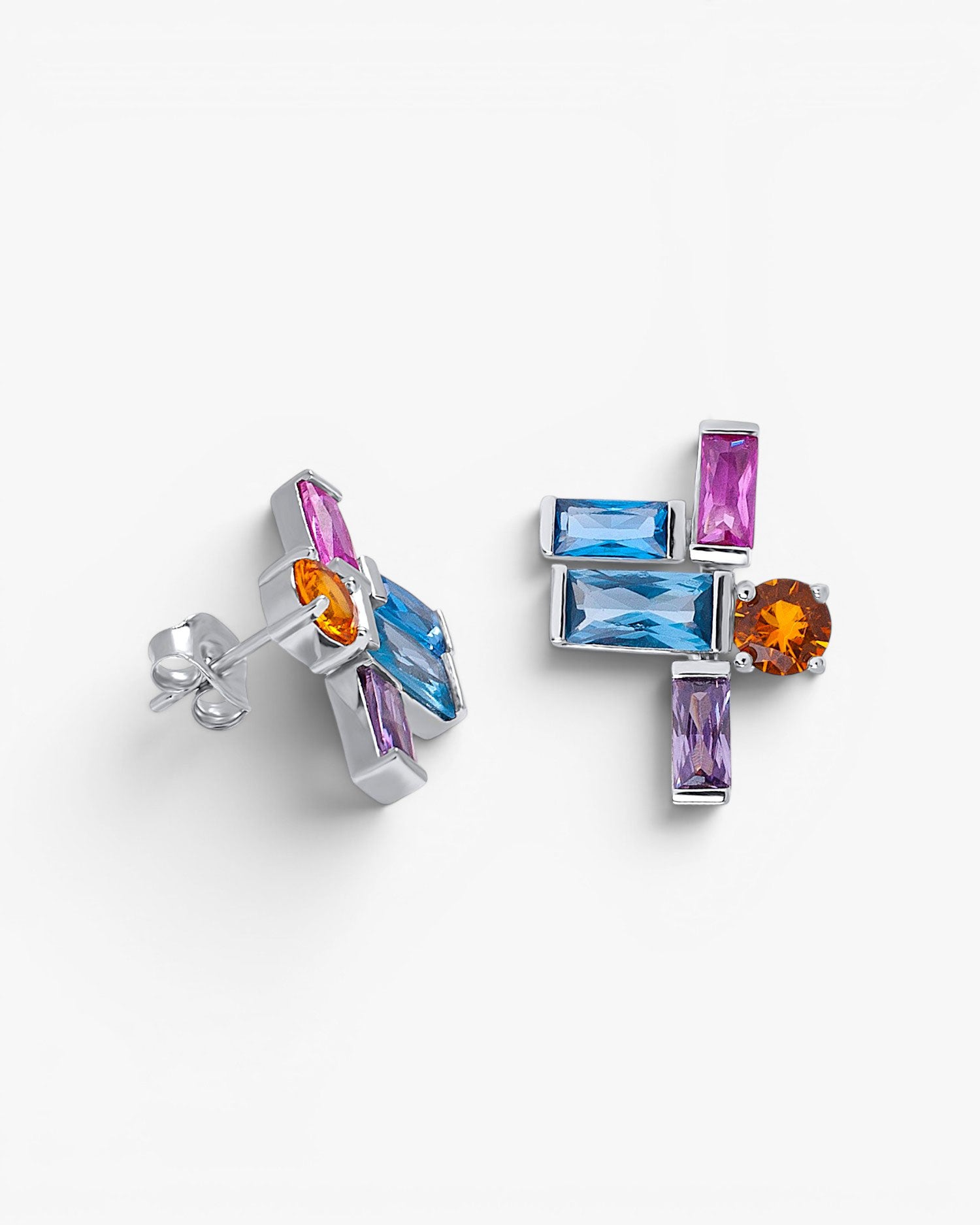 Pendientes de piedras de colores estilo geométrico