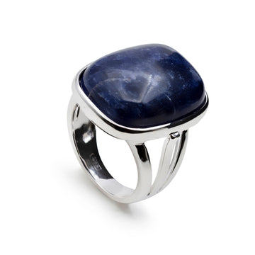 Anillos con piedras tono azul de forma cuadrada