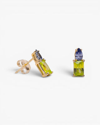 Pendientes pequeños con gemas tono lima y lavanda