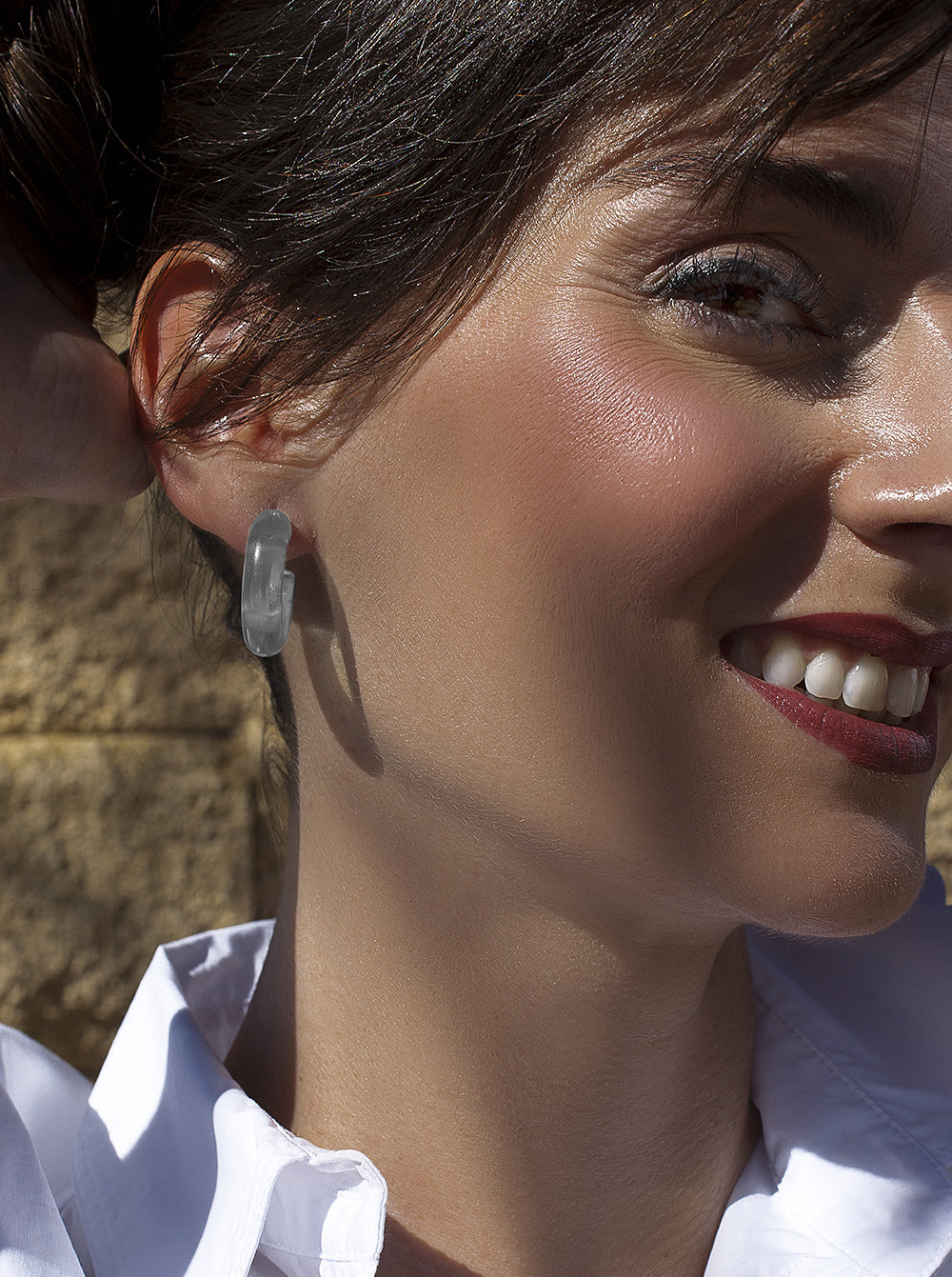 Pendientes aro originales en blanco transparente