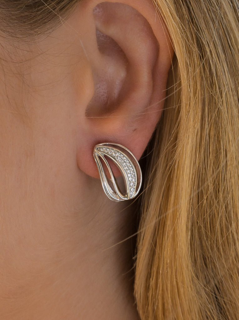 Intertwined design silver omega clasp earrings