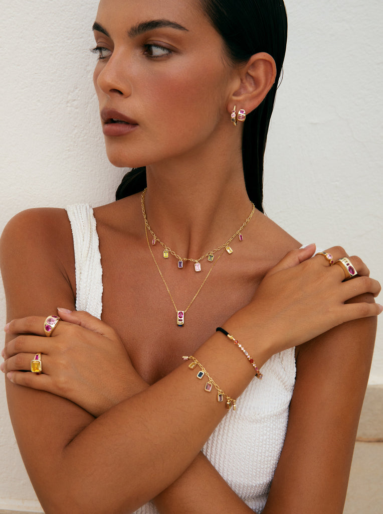 Pulsera de platas con piedras colgantes multicolor