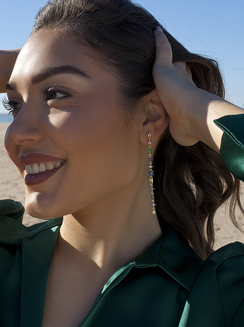 Pendientes largos con piedras de colores multicolor