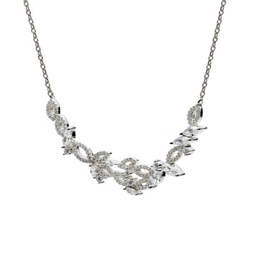 Collar con circonitas de plata estilo floral
