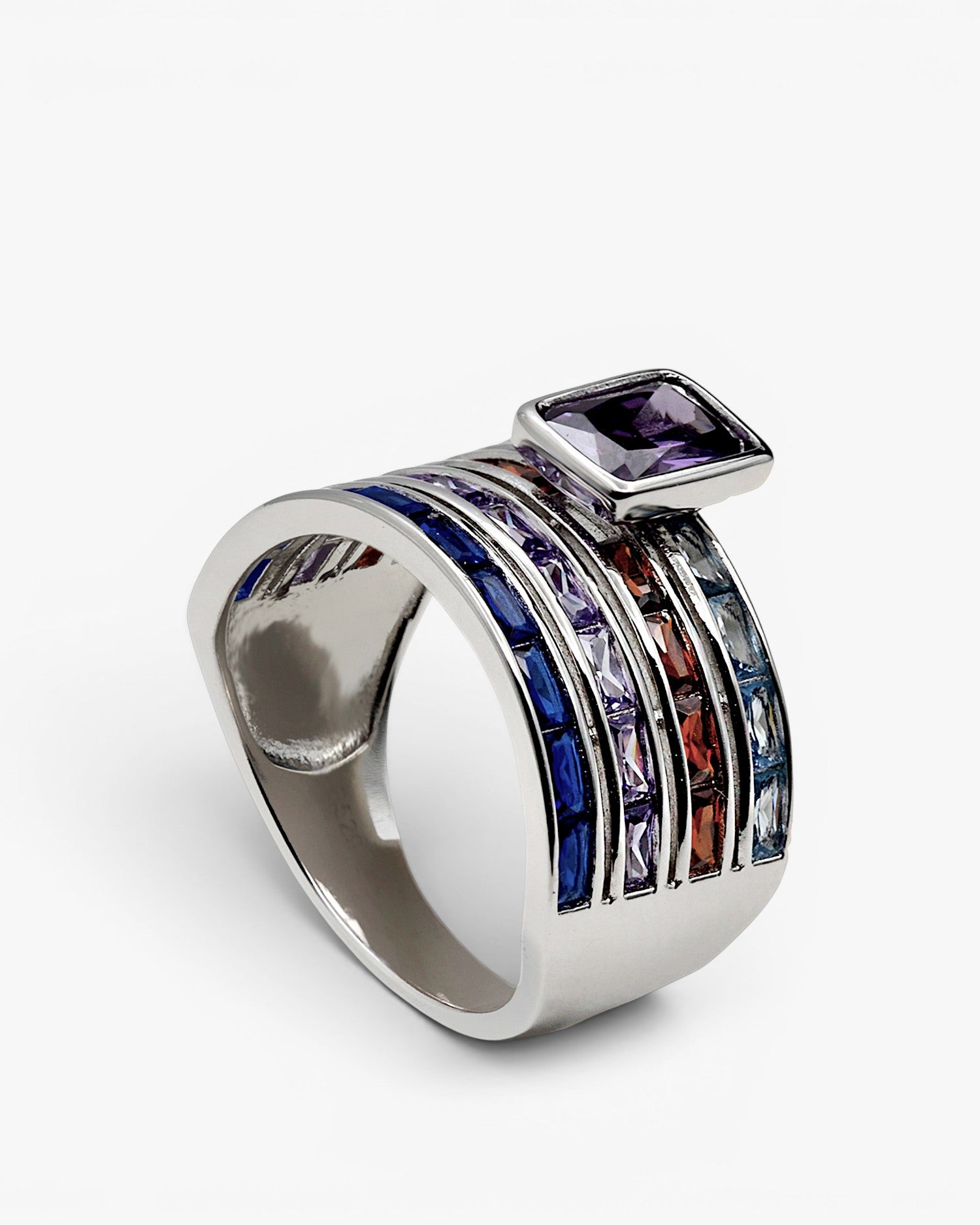 Rings with stones featuring a central rectangular motif in a lavender tone