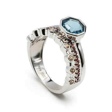 Anillos con piedras motivo hexagonal tono aguamarina
