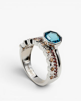Anillos con piedras motivo hexagonal tono aguamarina