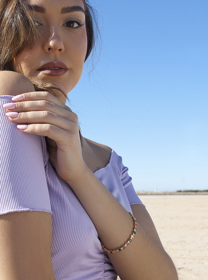 Pulsera con piedras en talla esmeralda multicolor