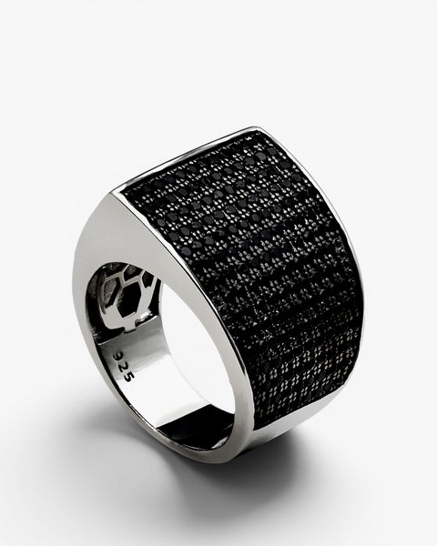 Anillos anchos plata diseño circonitas negras engastadas