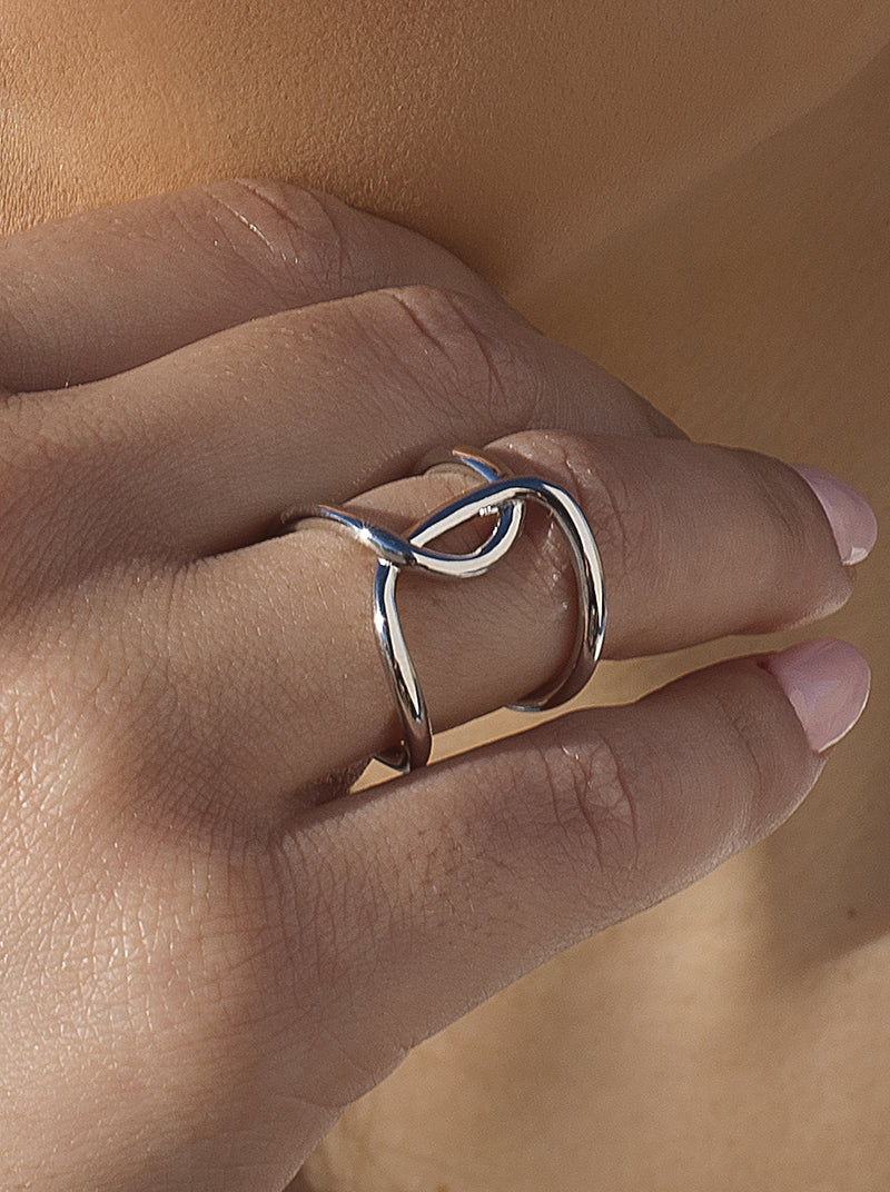 Anillo de plata ancho diseño original