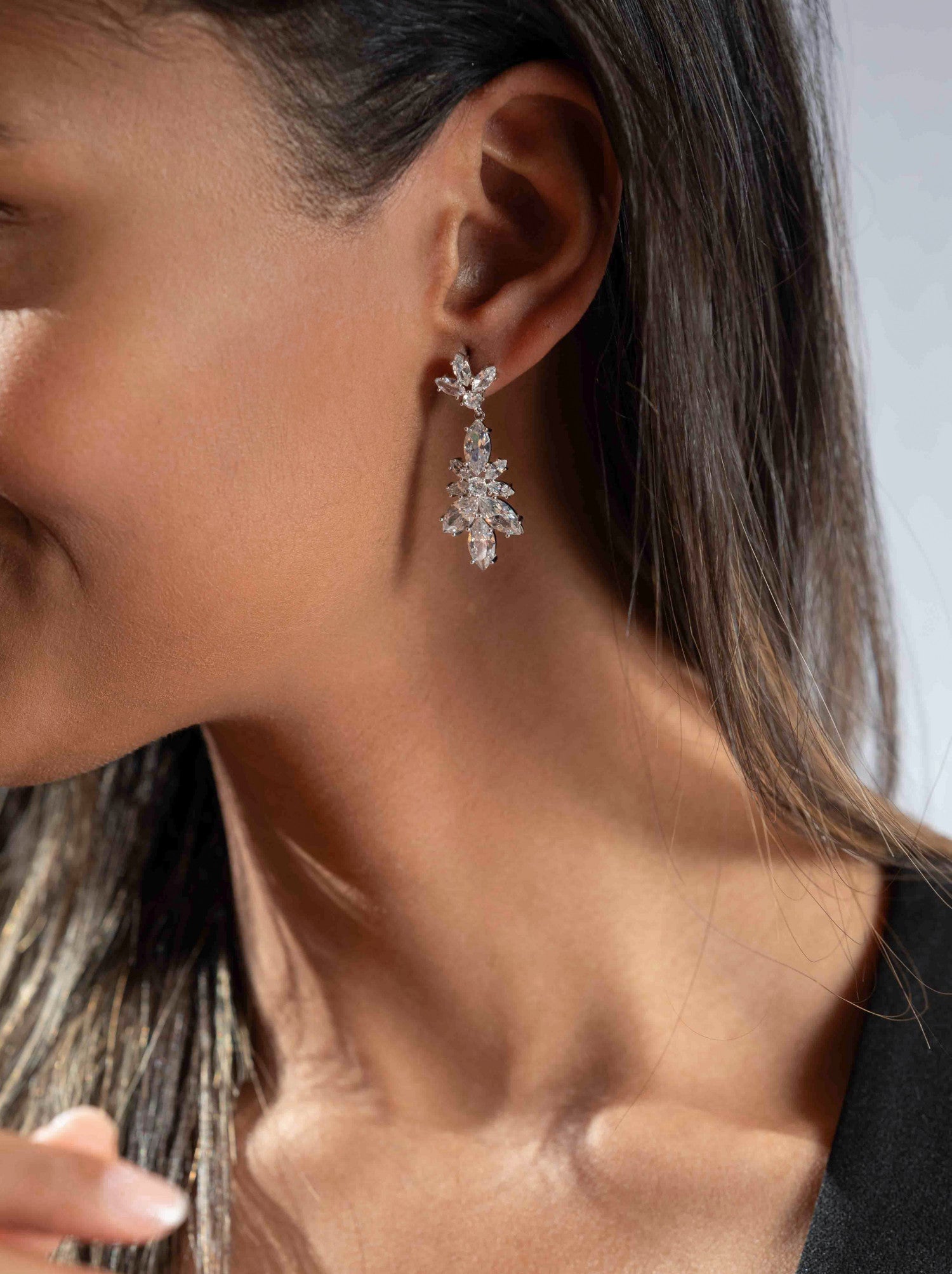 Pendientes novia de plata estilo lámpara floral