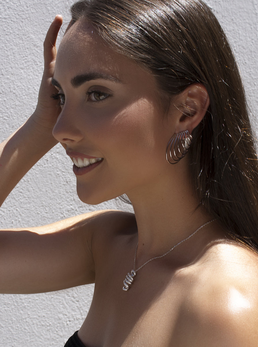 Pendientes originales en plata de diseño vanguardista