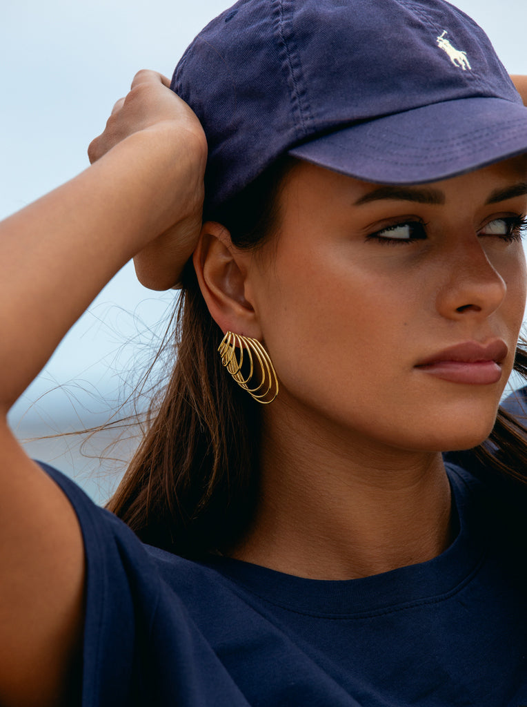 Pendientes originales en plata bañada en oro de diseño vanguardista